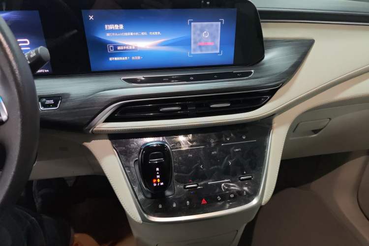 Used Buick GL8 2023 ES Lu Zun Comfort Model
