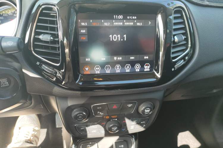 Used  Compass 2019 220T Automatic Family Edition
