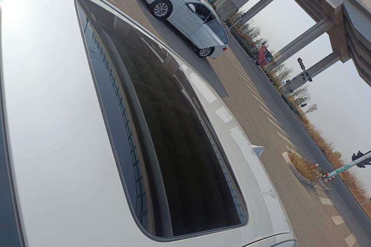 Used BMW 5 Series 2014 525Li Luxury Design Package
