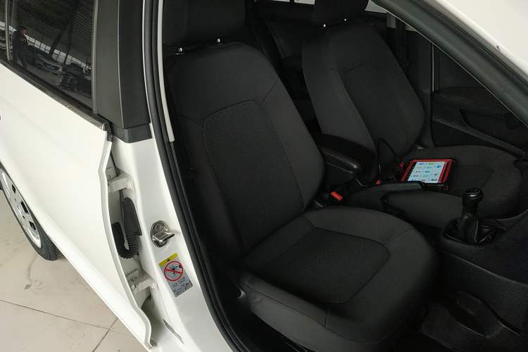 Used Skoda Rapid Spaceback 2016 Revised Version 1.4L Manual Front-Drive Edition