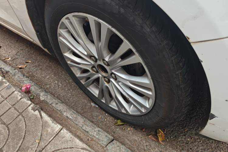 Used Buick GT 2015 15N Automatic Elite Version
