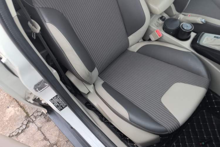 Used Ford Focus 2012 Hatchback 1.6L Automatic Fashion Edition
