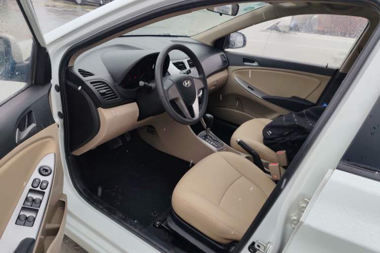 Used Hyundai Verna 2016 1.4L Automatic Smart GLS
