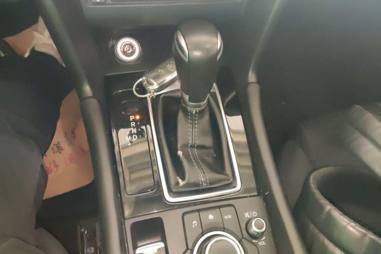 Used Mazda Mazda 3 Axela 2017 Sedan 1.5L Automatic Luxury Model Emission Standard China V
