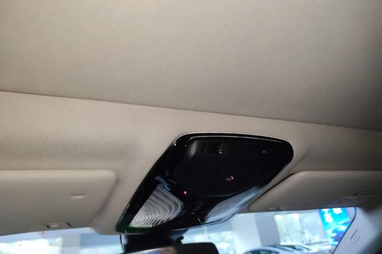 Used BMW i3 2022 eDrive 35 L
