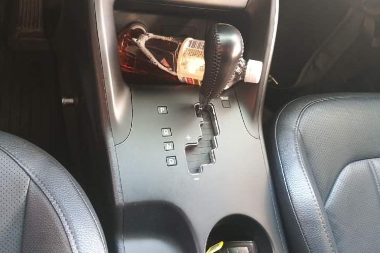 Used Hyundai ix35 2013 2.0L Automatic Two-Wheel Drive Smart GLS China V Standard
