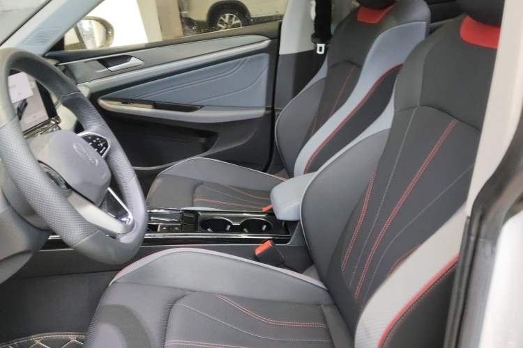 Used Volkswagen Lamando 2024 Lavida L 280TSI DSG Cool & Spicy Edition