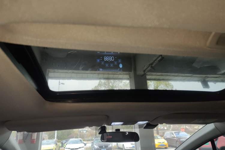 Used Honda Jade 2017 1.8L automatic Comfort version 5 seats