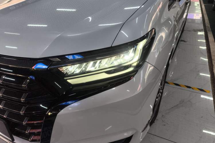 Used Honda Elysion 2024 2.0L eHEV Luxury Edition
