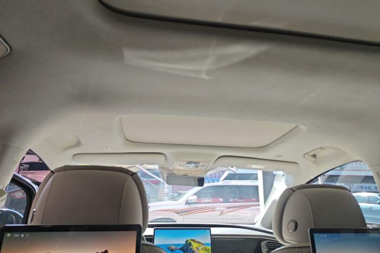 Used Denza D9 2024 DM-i 980 Four-Wheel Drive Flagship Model
