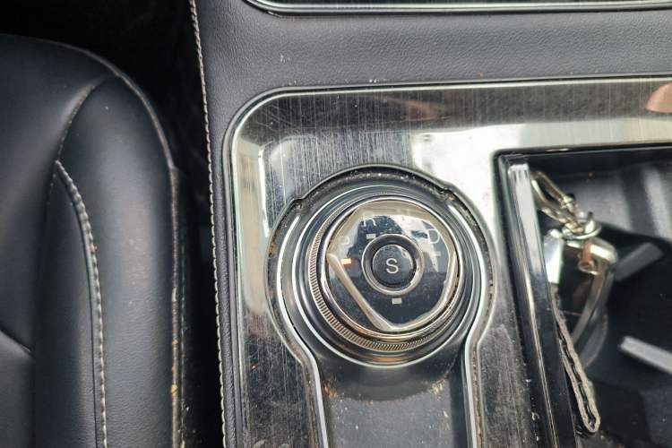 Used Ford Edge 2021 Facelifted PLUS EcoBoost 245 Two-Wheel Drive XLT 7-Seater
