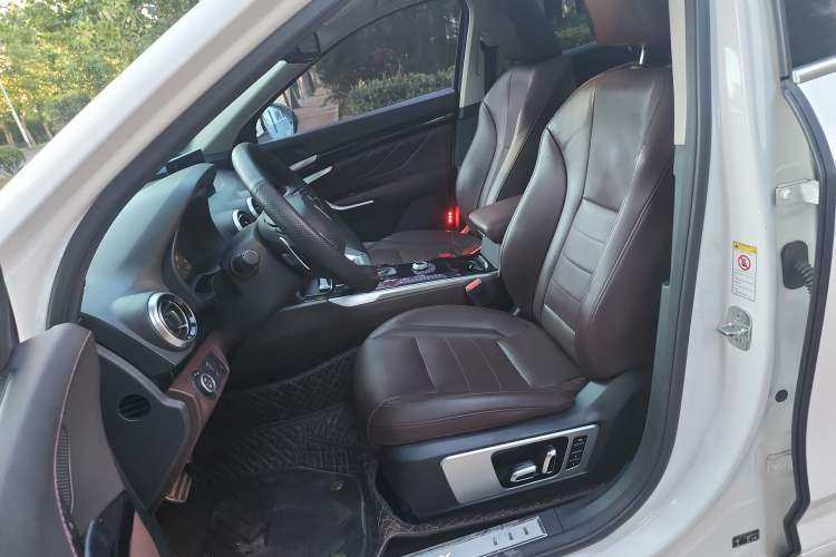 Used Wey VV7 2017 2.0T Flagship Edition
