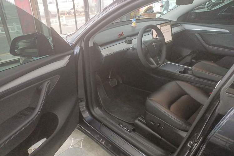 Used Tesla Model Y 2024 Rear-Wheel-Drive Version