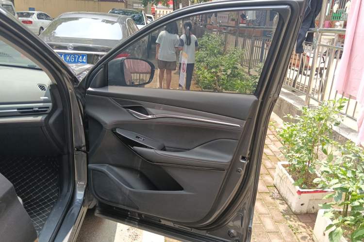 Used Changan CS75 PLUS 2022 Classic Edition 1.5T Automatic Pioneer Model
