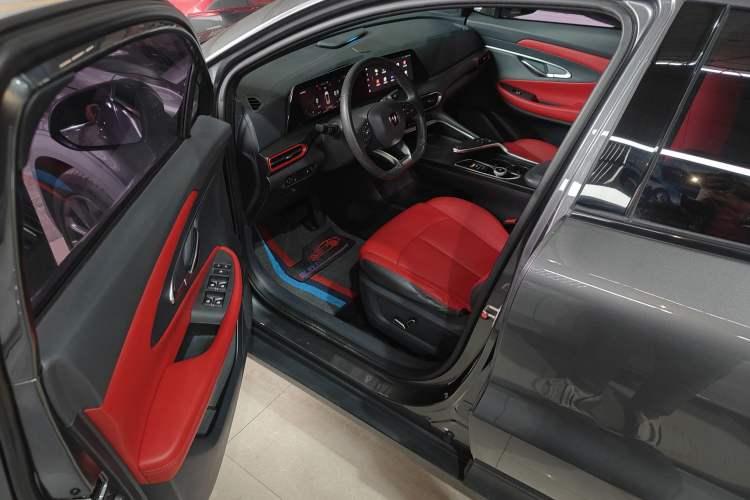 Used Changan UNI-T 2020 1.5T Prestige Version
