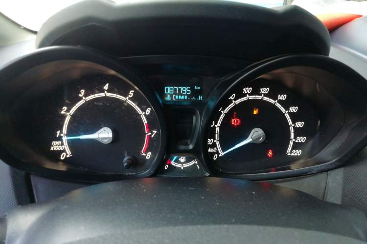 Used Ford Fiesta 2013 Hatchback 1.5L Manual Fashion Edition
