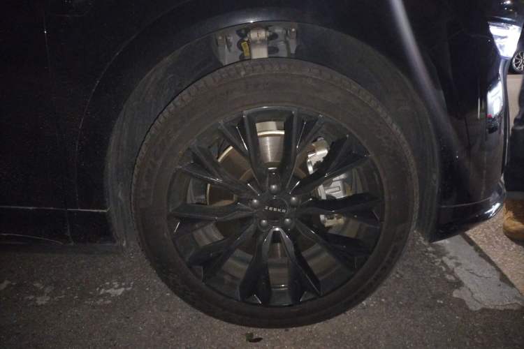 Used Zeekr 7X 2025 75 kWh Rear-Wheel Drive Intelligent Driving Version
