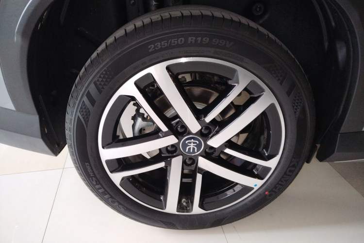 Used BYD Song L DM-i 2024 112 km Beyond Edition