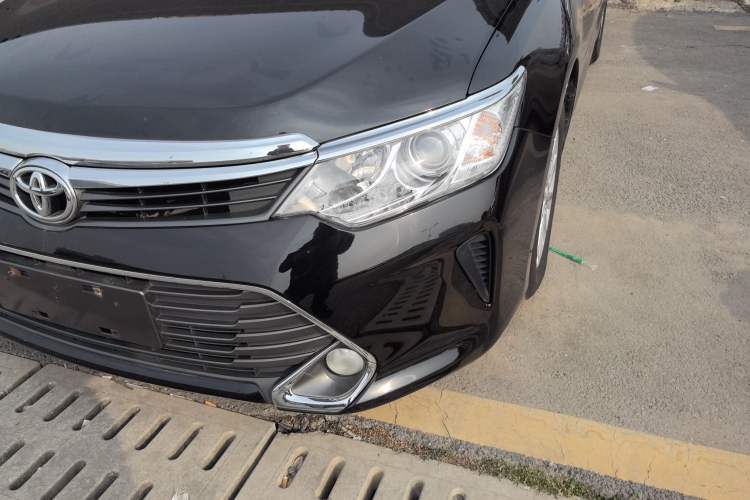 Used Toyota Camry 2015 2.0G Premier Edition
