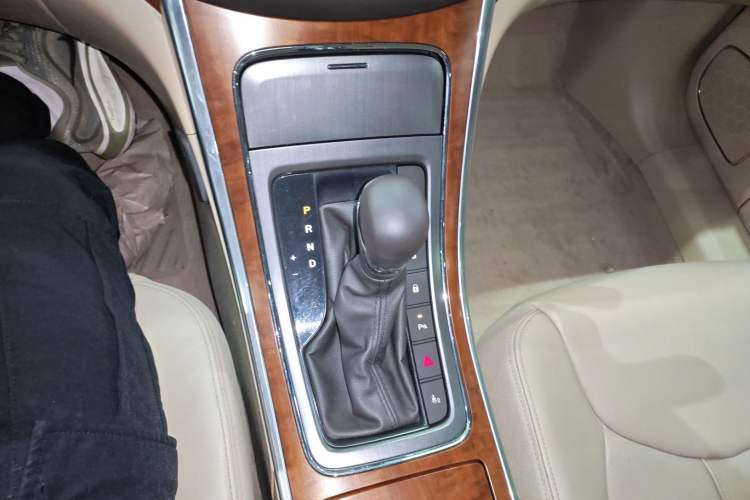 Used Roewe 950 2015 1.8T Luxury Edition
