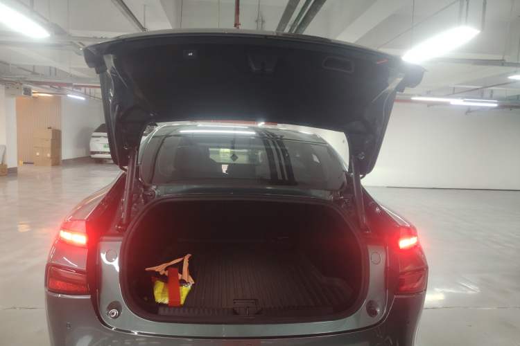 Used XPeng P7 2023 P7i 702 Pro