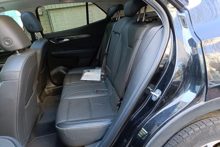 Used Buick Envision 2022 Facelift Encore S 552T Two-Wheel-Drive Luxury Model