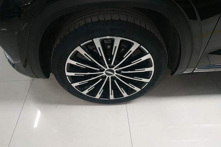 Used Geely Auto Monjaro L 2025 Dongfang Yao 2.0TD Automatic Jinzhao Edition