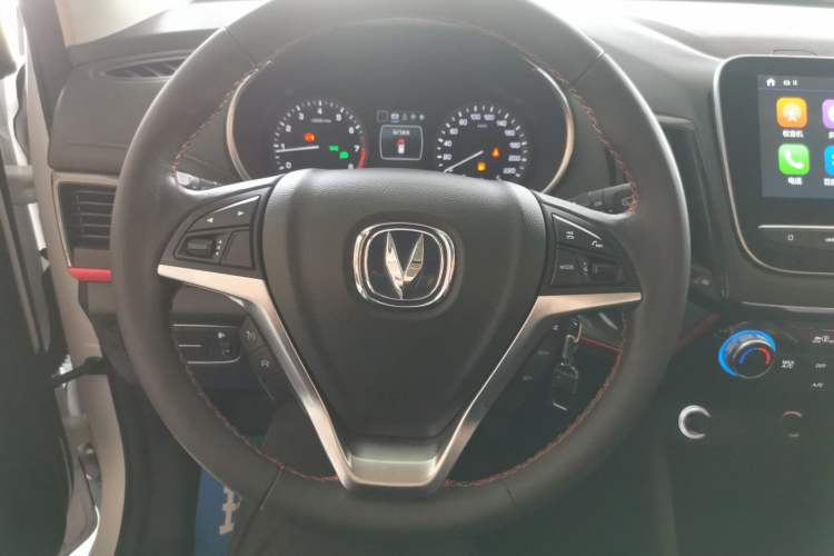 Used Changan CS55 2017 1.5T Manual Colorful Edition
