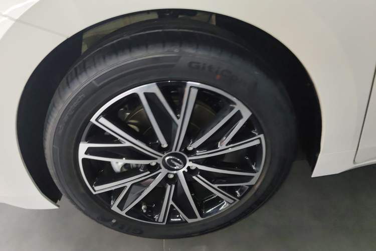 Used GAC Trumpchi Trumpchi E8 2024 Honor Series 2.0L Honor Edition
