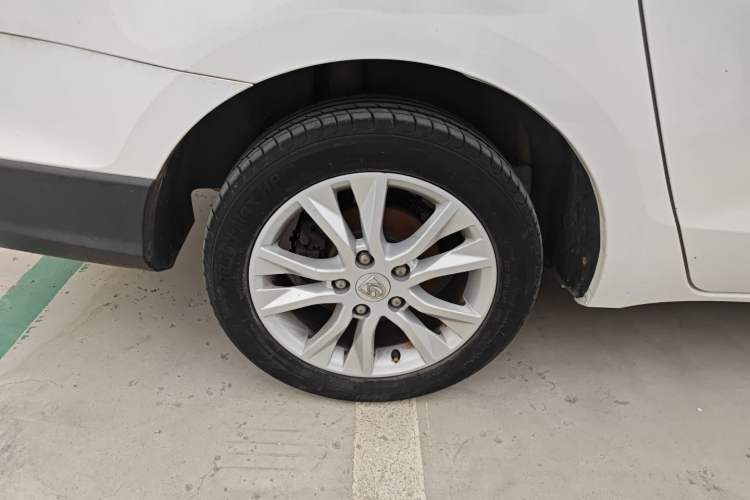 Used Baojun 730 2016 Revised 1.5L Manual Standard Version 7 Seats China V Emission Standard
