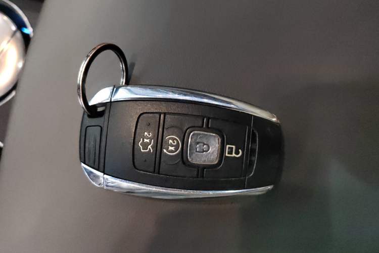 Used Lincoln Continental 2017 2.0T Two-Wheel Drive Deluxe Edition
