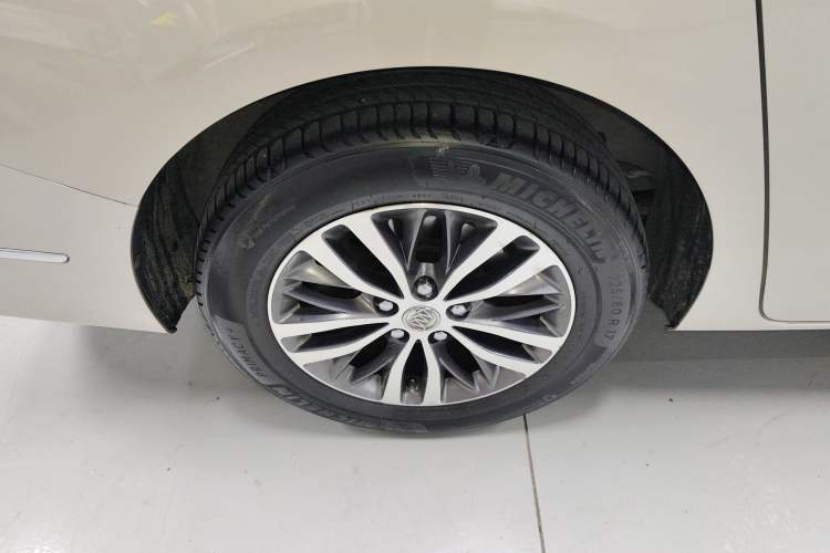 Used Buick GL8 2018 ES 28T Luxury Model China VI Standard
