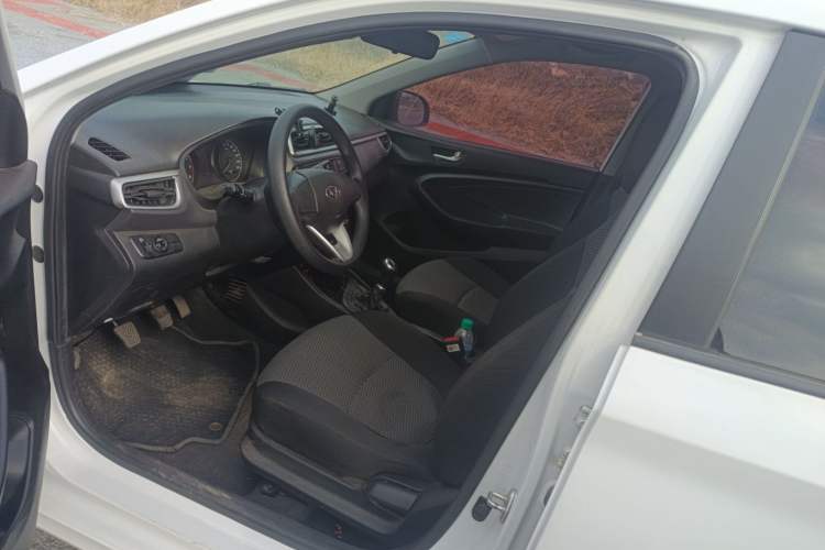 Used Hyundai Verna (older generation) 2017 1.4L Manual Huancai Edition China V Standard