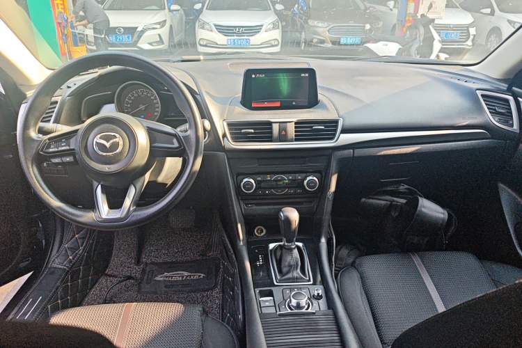 Used Mazda Mazda 3 Axela 2017 Sedan 1.5L Automatic Luxury Model Emission Standard China V
