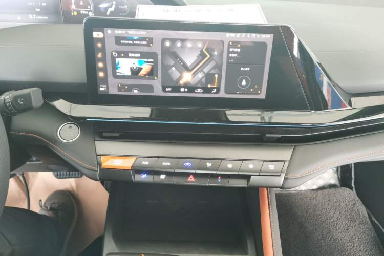 Used Changan UNI-V 2022 1.5T Prestige Version