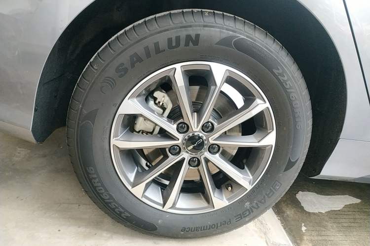 Used BYD Destroyer 05 2024 HONOR Edition DM-i 55KM Luxury Model
