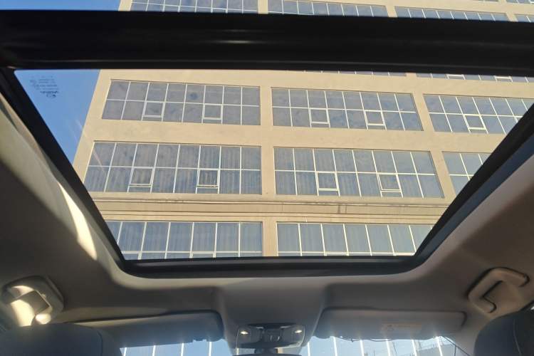 Used GAC Trumpchi GS8 2017 320T Two-Wheel Drive Luxury Smart Connectivity Version (7 Seats)
