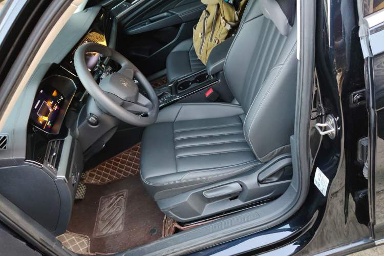 Used Volkswagen Passat 2023 280TSI Business Edition
