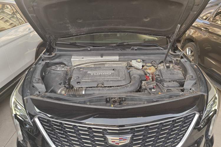 Used Cadillac XT4 2018 28T Two-Wheel Drive Tech Version
