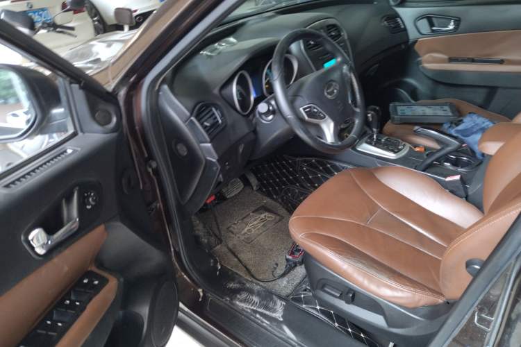 Used GAC Trumpchi GS5 2013 1.8T Automatic Two-Wheel Drive Luxury Edition