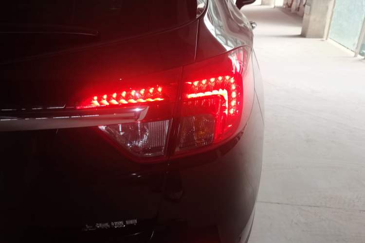 Used Buick Envision 2014 28T Four-Wheel Drive Elite Model
