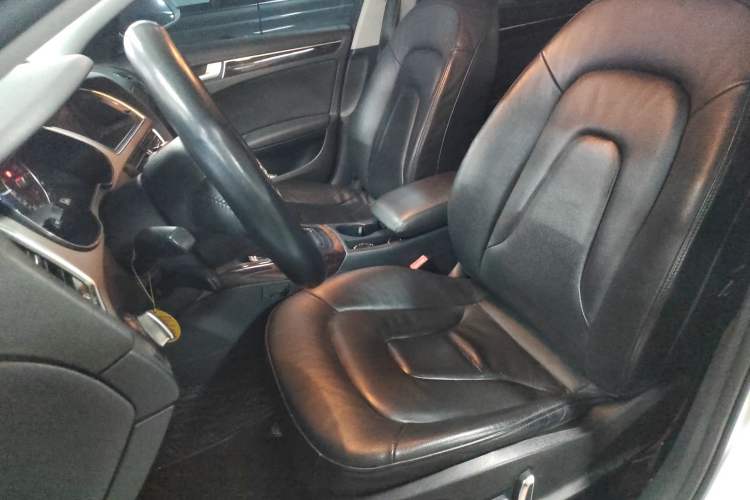 Used Audi A4L 2015 35 TFSI Automatic Comfort Model
