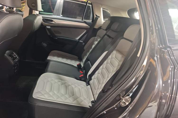 Used Volkswagen Tayron 2024 330TSI Two-Wheel Drive R-Line High-Energy Version