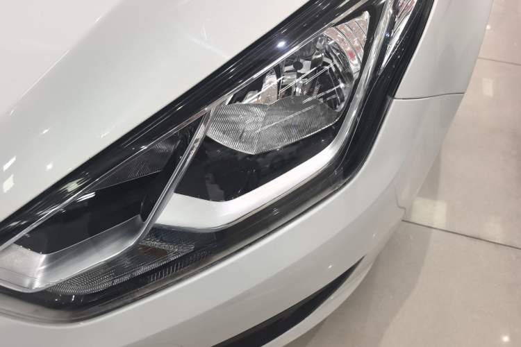 Used Ford Escort 2019 Revised 1.5L Automatic ZhiXiang Version China VI Standard
