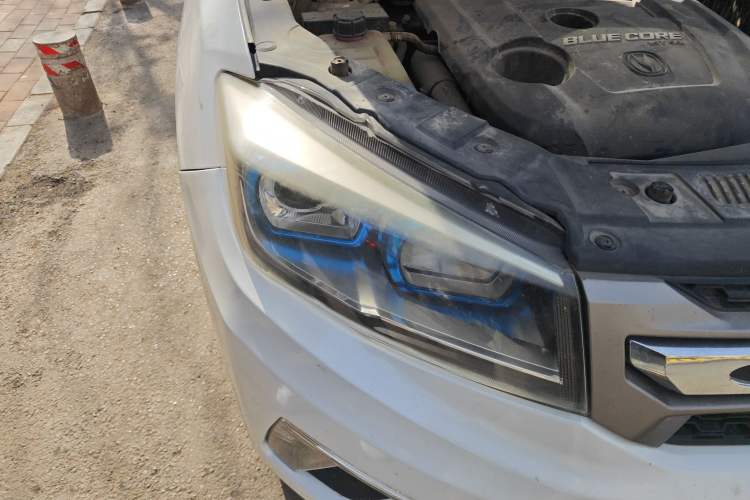 Used Changan CS75 2017 Shangkui Edition 1.5T Automatic Fengxiang Model
