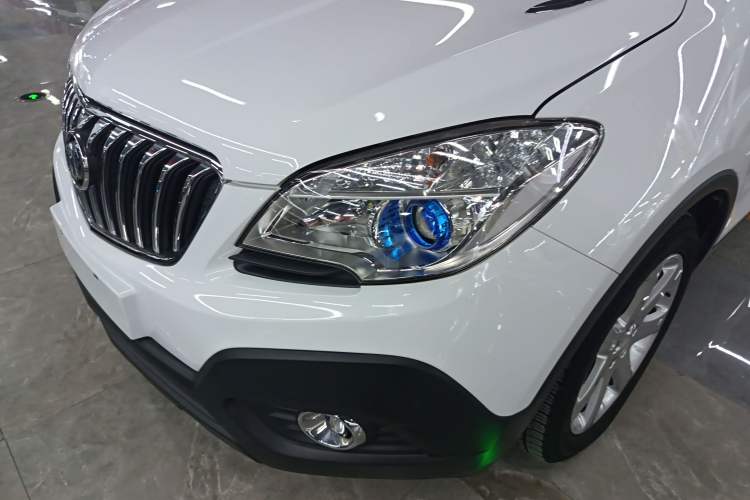 Used Buick Encore 2015 1.4T Automatic Two-Wheel Drive Urban Elite Version
