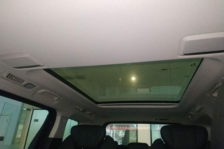 Used Hongqi HQ9 2023 2.0T Smart Connect Flagship Edition
