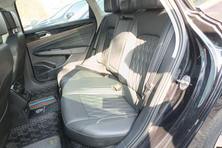 Used Volkswagen Passat New Energy 2020 430 PHEV Hybrid Luxury Edition China VI Standard
