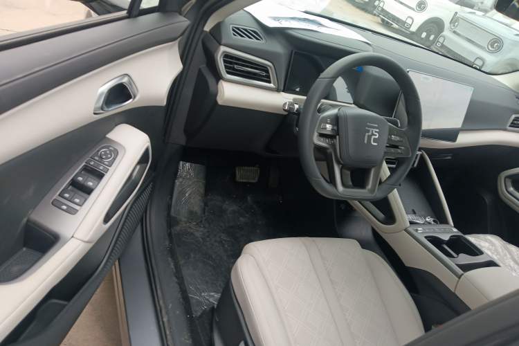 Used BYD Yuan UP 2024 401 km Active Version
