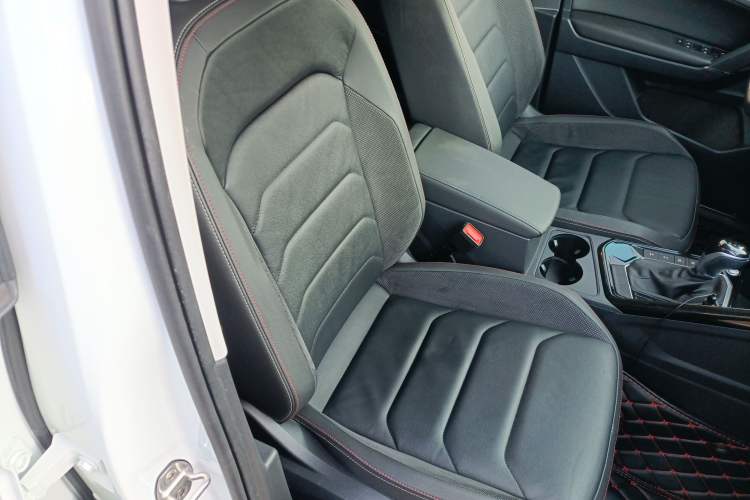 Used Volkswagen Tayron 2020 330TSI Two-Wheel Drive Luxury Smart Connectivity Version
